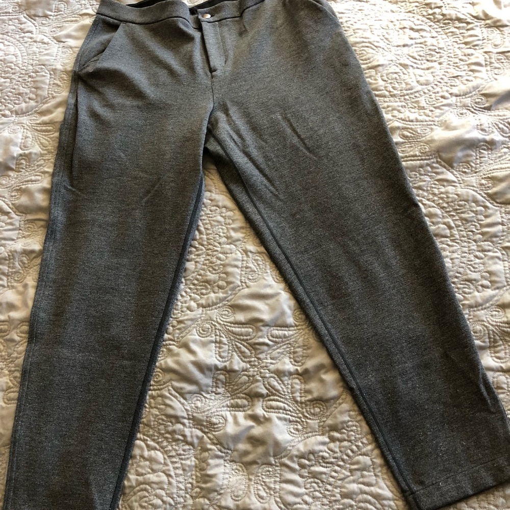 Lululemon 3/4 length pants